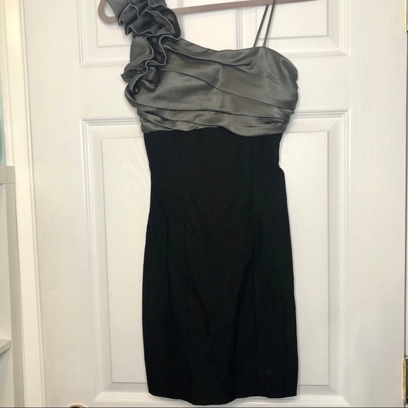 MYSTIC Ruffled One Shoulder Fitted Midi Dress - Picture 1 of 6